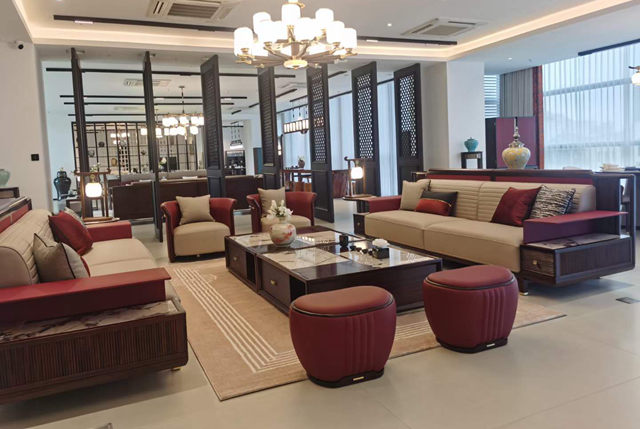 六和宝典资料网站：传承与创新，张扬中式优雅的韵味