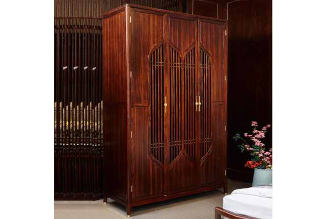 六和宝典资料网站TM9902三门衣柜